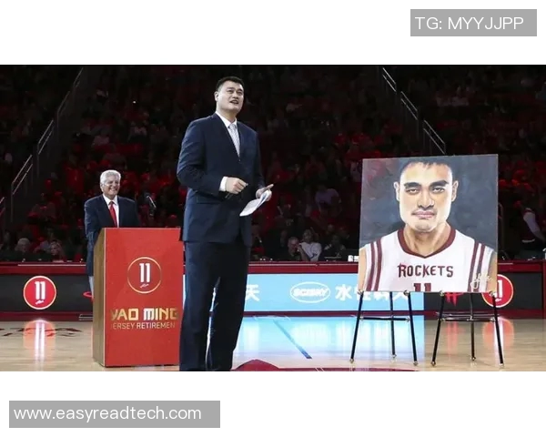 姚明场上对话：篮球巨星如何用智慧与技巧征服赛场与对手