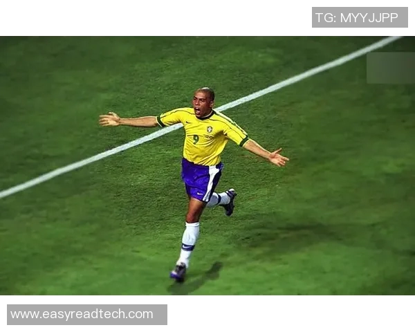 足球场上的完美执行揭秘罗纳尔多进球技艺的奥秘与技巧分析 足球场上的完美执行揭秘罗纳尔多进球技艺的奥秘与技巧分析