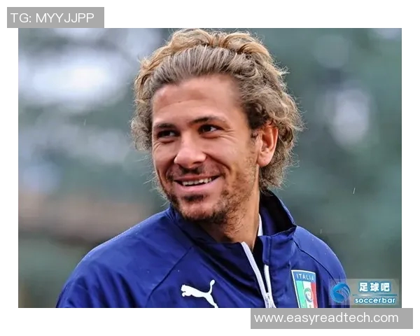 西班牙足球明星队长的辉煌历程与传奇故事揭秘