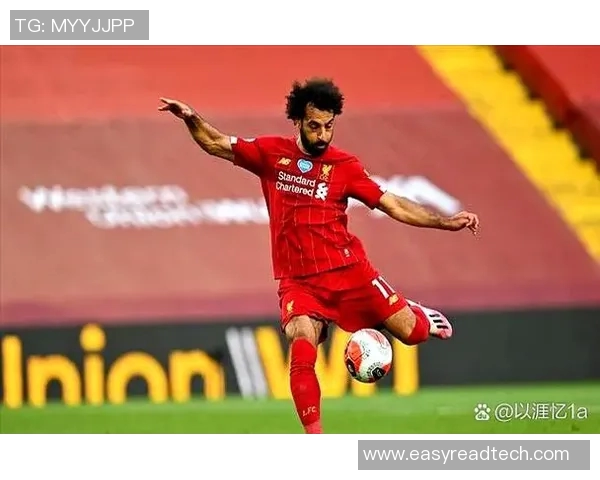 足球明星精彩瞬间汇总大赏多样化图片展示尽显球场风采与魅力 足球明星精彩瞬间汇总大赏多样化图片展示尽显球场风采与魅力