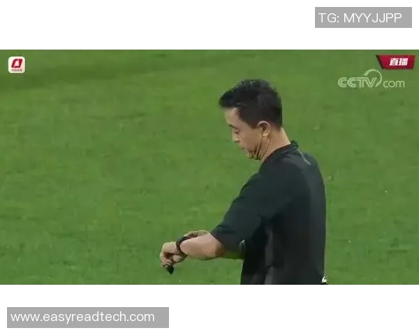 当足球明星邂逅平凡女孩的浪漫爱情故事 当足球明星邂逅平凡女孩的浪漫爱情故事