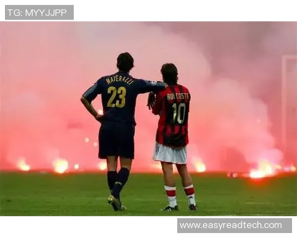 足球明星模仿篮球庆祝动作引发热议展现运动跨界魅力与幽默感 足球明星模仿篮球庆祝动作引发热议展现运动跨界魅力与幽默感